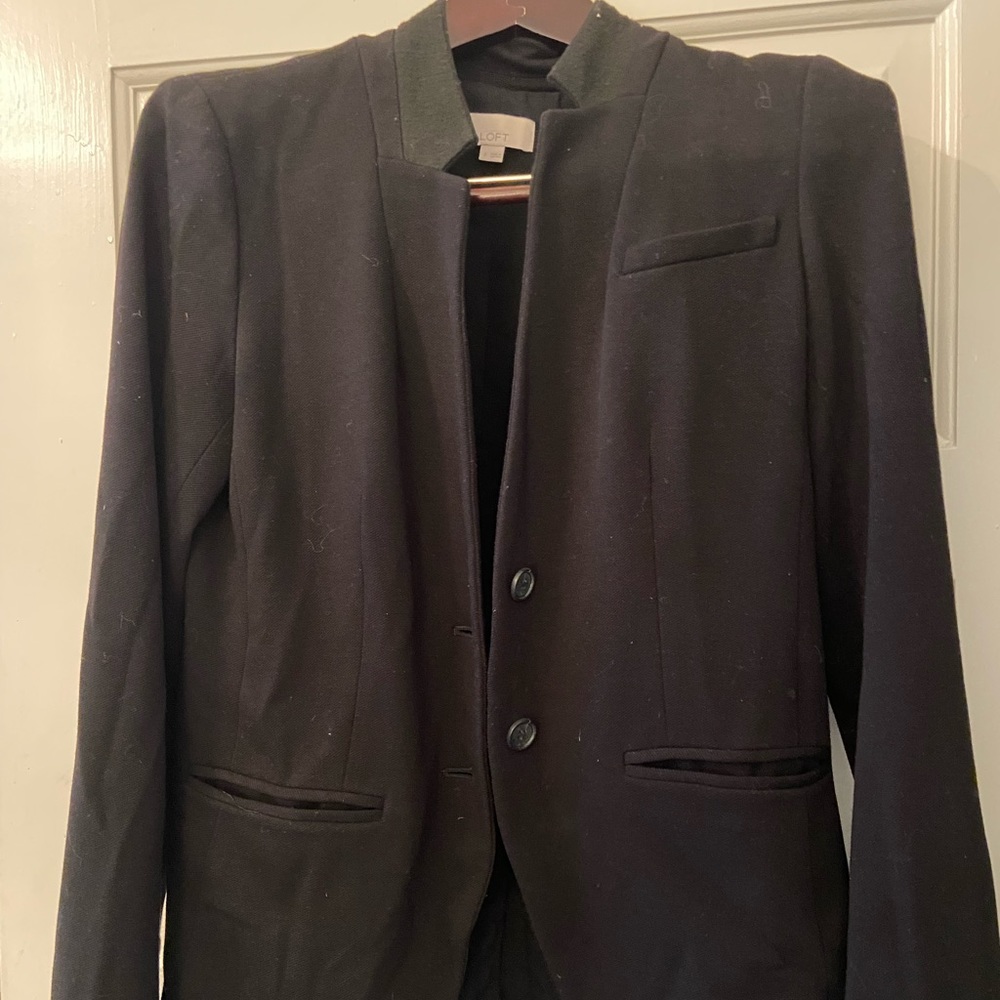 Used condition flattering Ann Taylor black blazer size 2